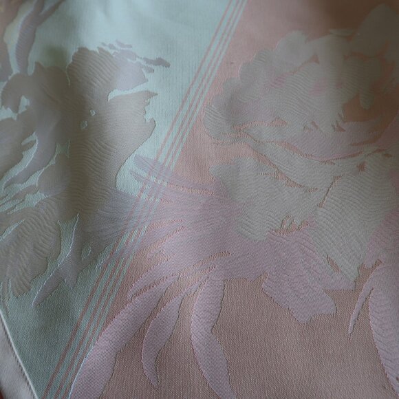 Satin Like Polyester Round Floral Tablecloth - Picture 7 of 8